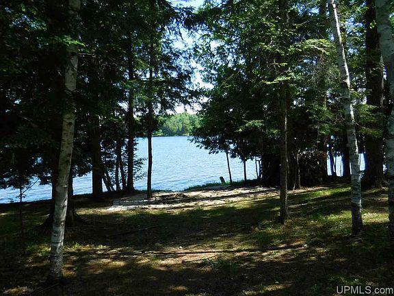 4th image of W Smith Lake Dr