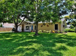 2640 Davis Blvd, Sarasota, FL 34237