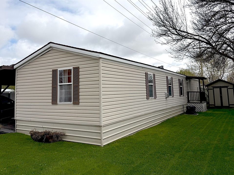 1st image of 1717 S Woodland Dr Space 11