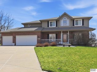 18205 Cedar Cir, Omaha, NE 68130