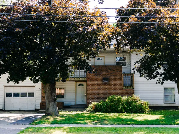 436 Russell Rd, Dekalb, IL 60115