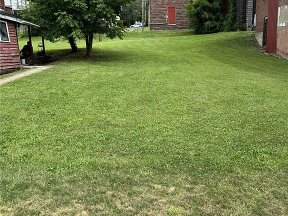 5th image of 0 W Main St