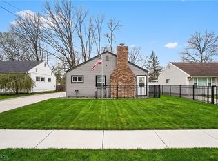 2827 9th St, Cuyahoga Falls, OH 44221
