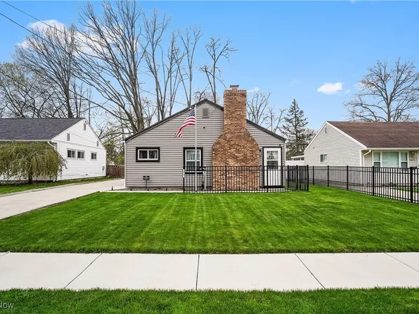 2827 9th St, Cuyahoga Falls, OH 44221