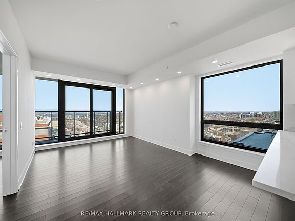 3rd image of 180 George St #2406