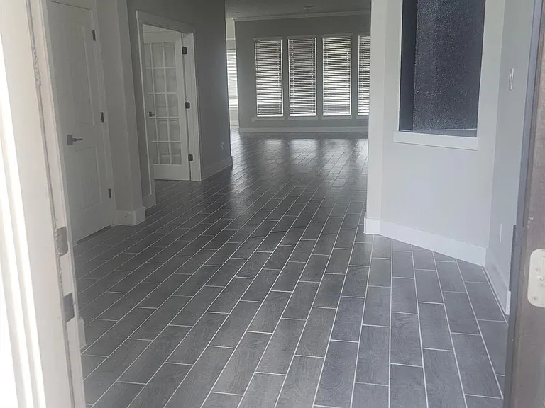 24307 Bello Everett Lake Dr — Photo 9