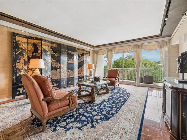 121 N Post Oak Ln APT 505, Houston, TX 77024