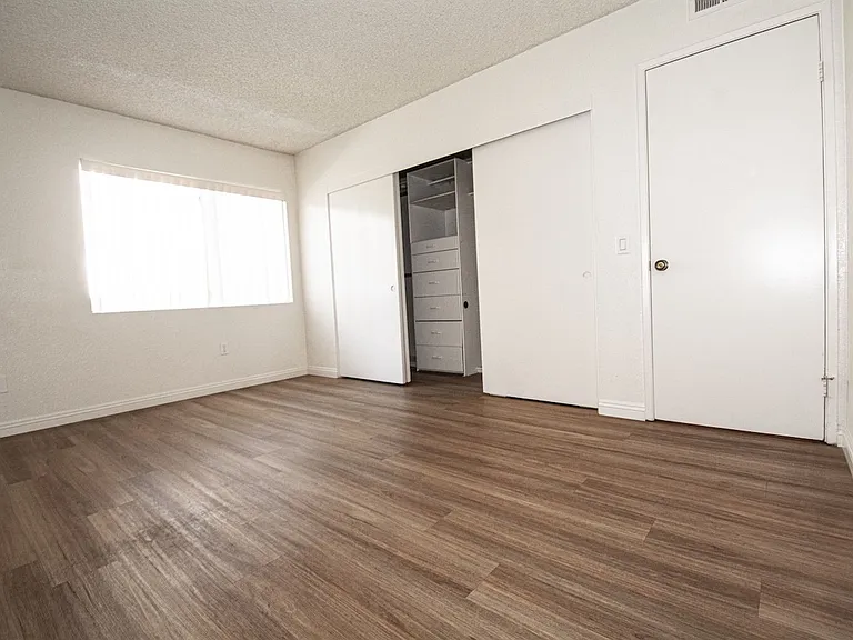 22840 Hilton Head Dr #127 — Photo 32