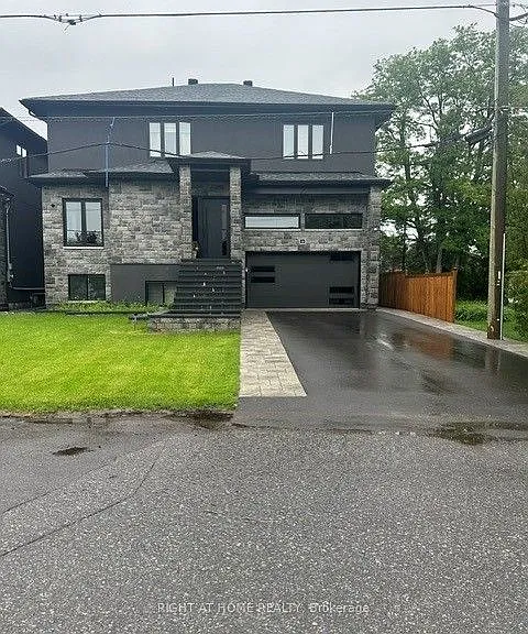 15 Bell St N — Photo 1