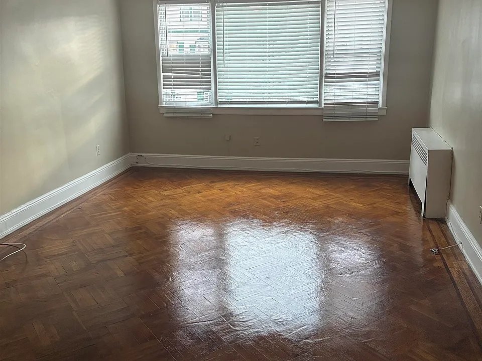 155 W 9th St