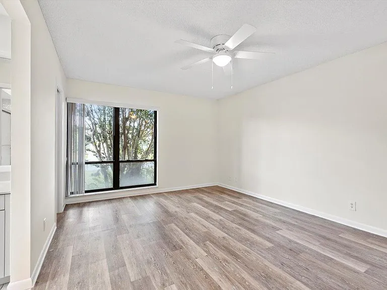 2621 SW Egret Pond Cir — Photo 14