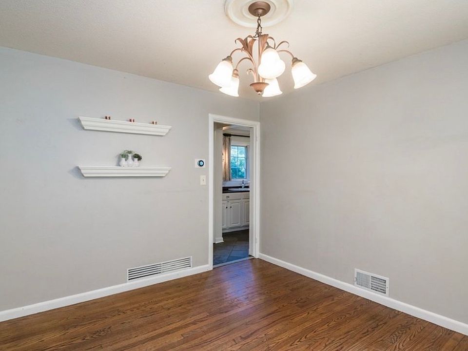 1st image of 115 Abbott St