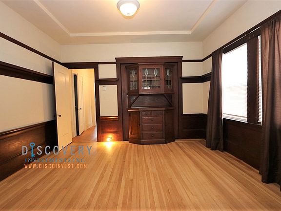 5th image of 5695 Oak Grove Ave APT 2