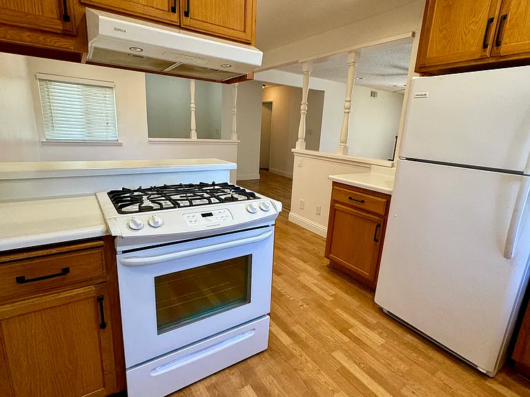 19 Bernice Ct — Photo 5