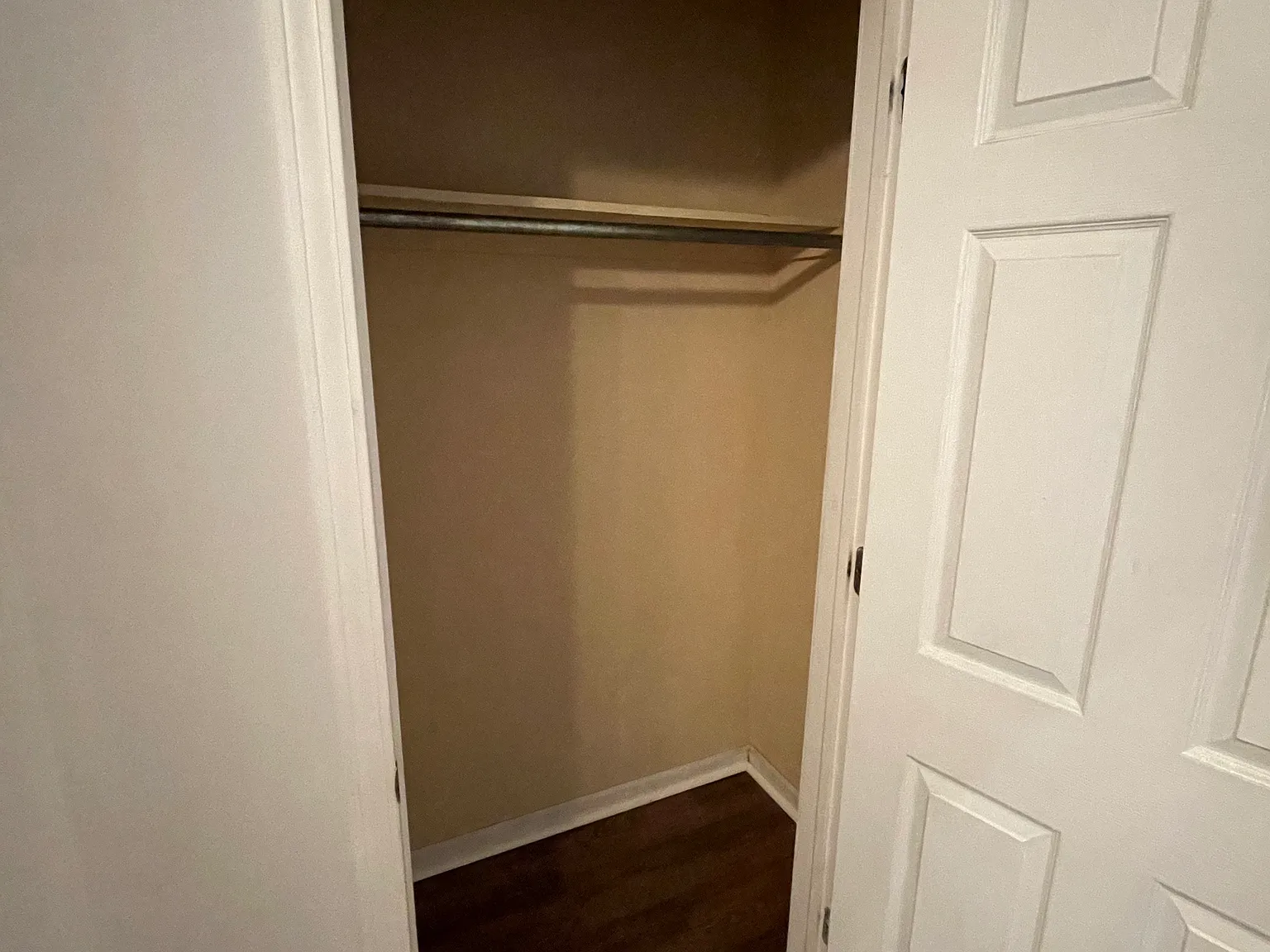 3 bed, 1216 sqft, $650 — Photo 2