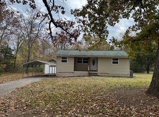 8 Parkwood Dr, Rossville, GA 30741