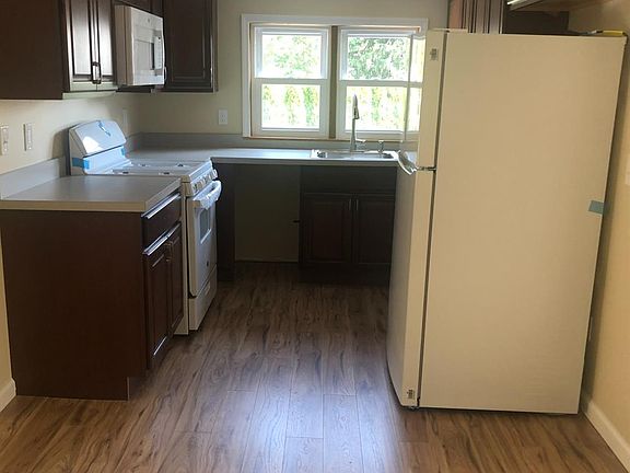 2nd image of 49B Middlesex Rd