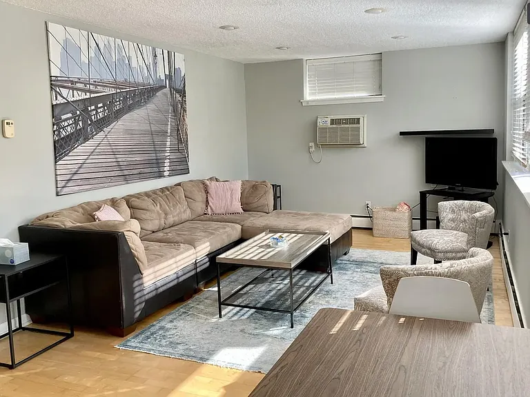 3019 Bryant Ave S #6 — Photo 5