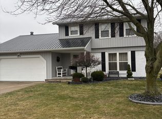 1819 Cheshire Dr, Saint Marys, OH 45885