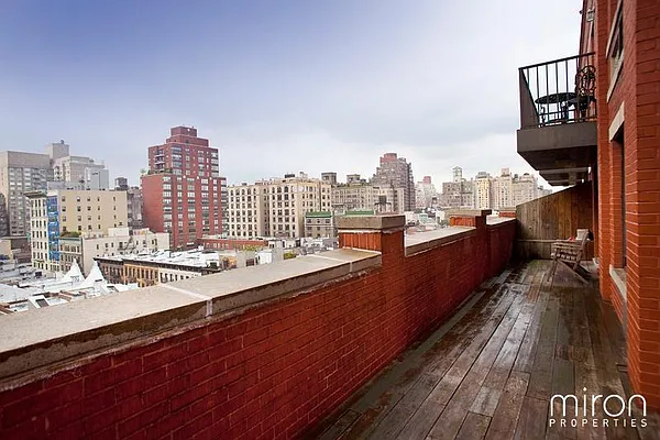 Rented by Miron Properties | media 3