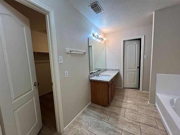 5th image of 20910 Lansing Ridge Ln