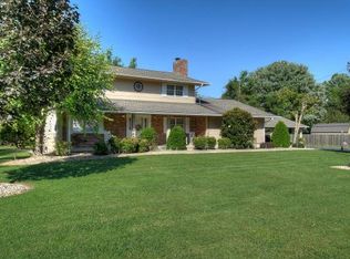 151 Howard Lipford Dr, Elizabethton, TN 37643
