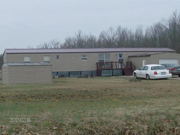 2nd image of 1821 County Road 620