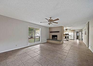 2nd image of 210 W Young Ave