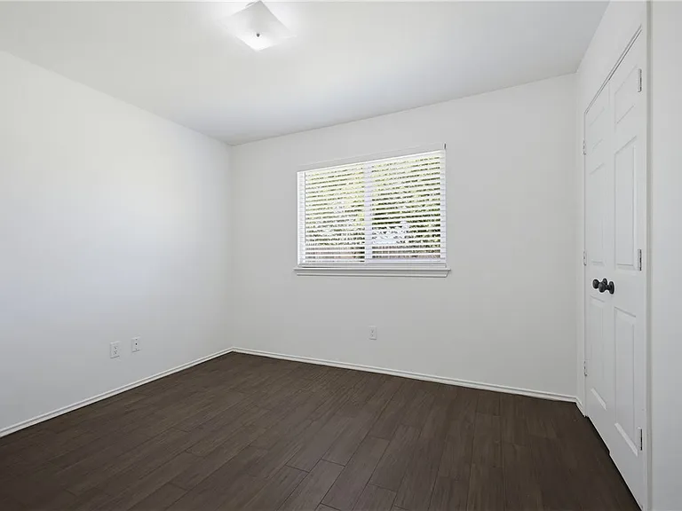 7846 Calgary Dr — Photo 7
