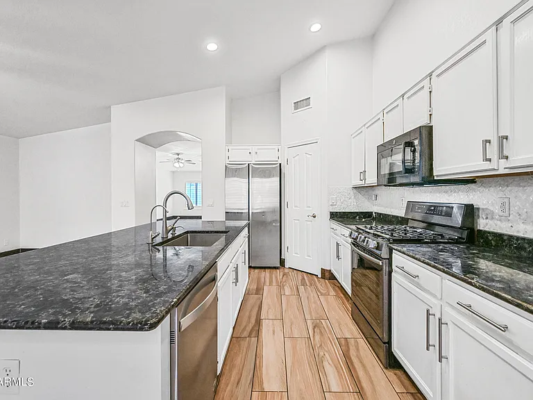 4436 E Mountain Sage Dr — Photo 10
