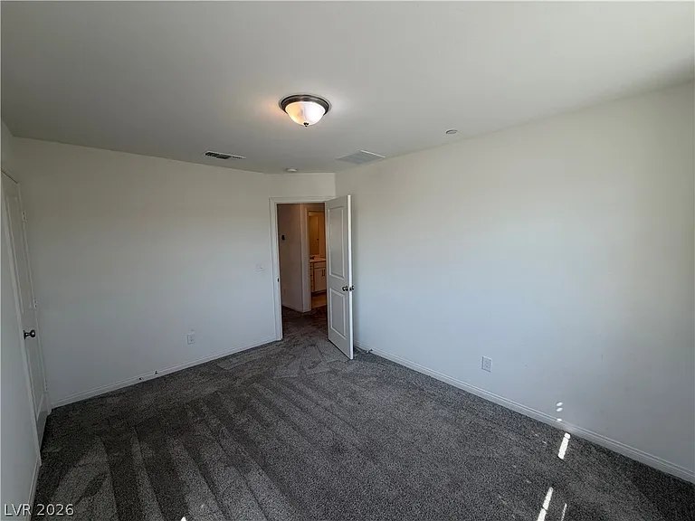 2562 Ofanto St — Photo 12