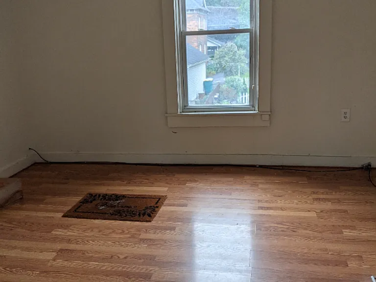 11 Downer St #1-4 — Photo 3