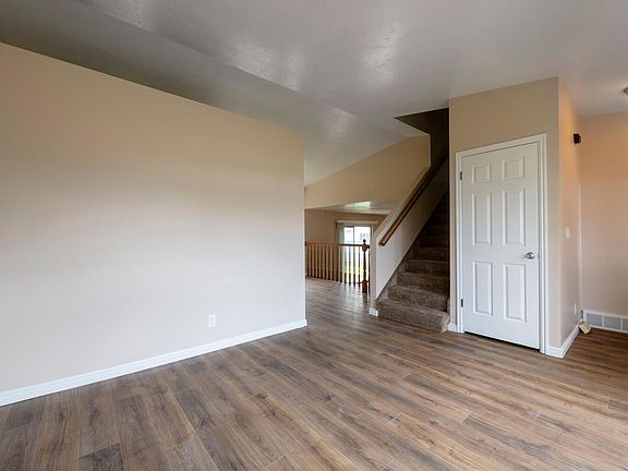 2nd image of 1447 E Marbella St