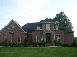 1725 Parker Pl, Cookeville, TN 38506