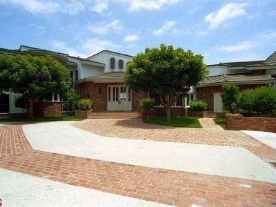 16475 Mulholland Dr, Los Angeles, CA, 90049