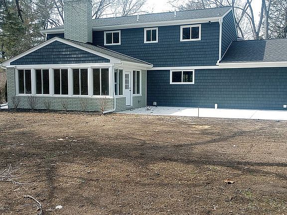 5th image of 7189 Meadowlake Rd