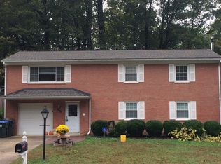 7209 Hadlow Dr, Springfield, VA 22152