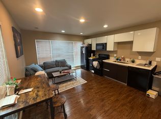 1123 W 37th Dr APT 3, Los Angeles, CA 90007