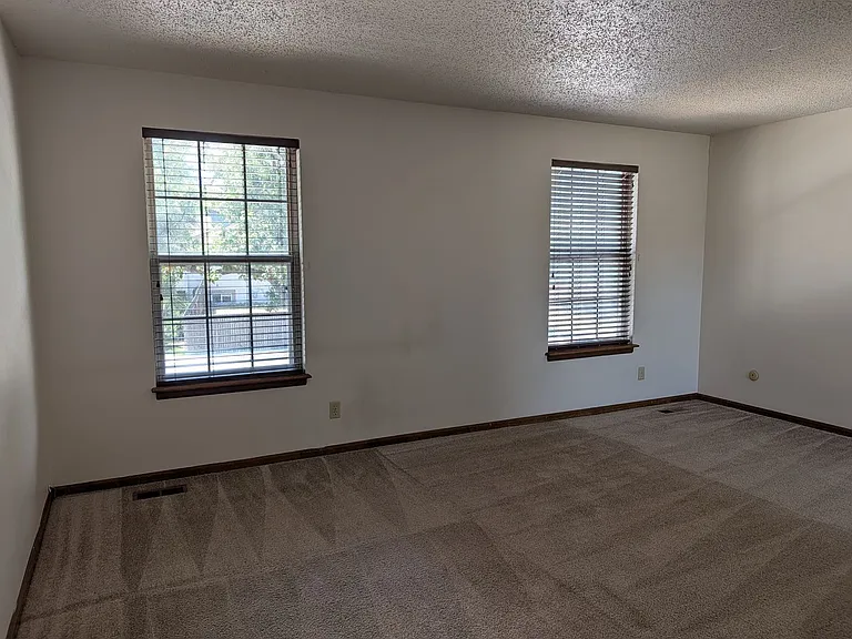 3028 Deliverance Dr — Photo 16