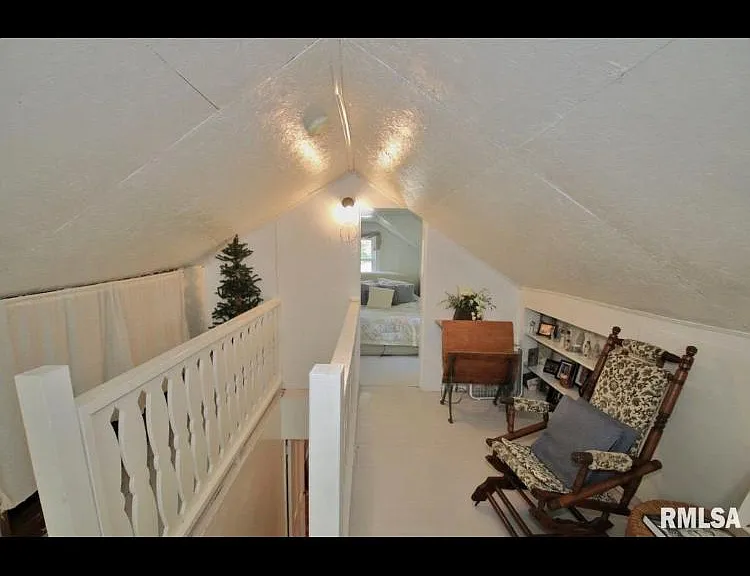 501 S Henry St — Photo 15