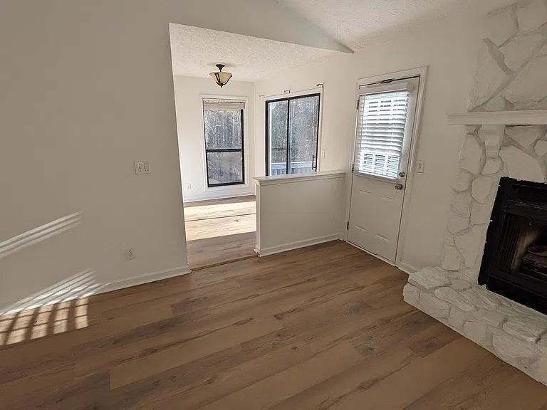 810 Allatoona Crst — Photo 7