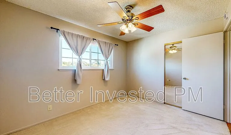 848 Sprucewood Ct — Photo 53