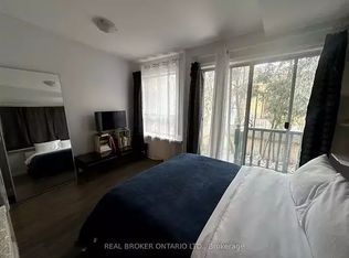 20 Curzon St #1A, Toronto, ON M4M3B4