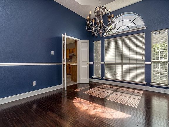 5th image of 5809 Carroll Dr