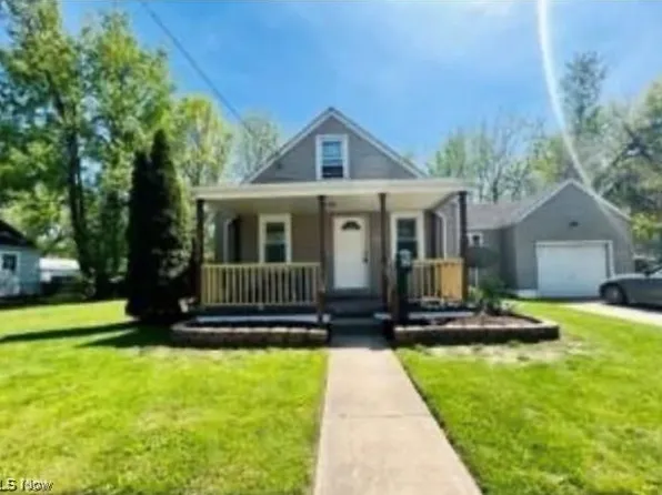 2332 21st St SW, Akron, OH 44314