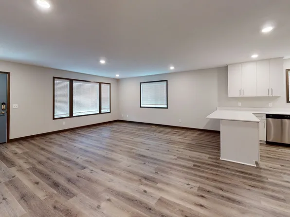 1048 23rd Ave SE Duplex
