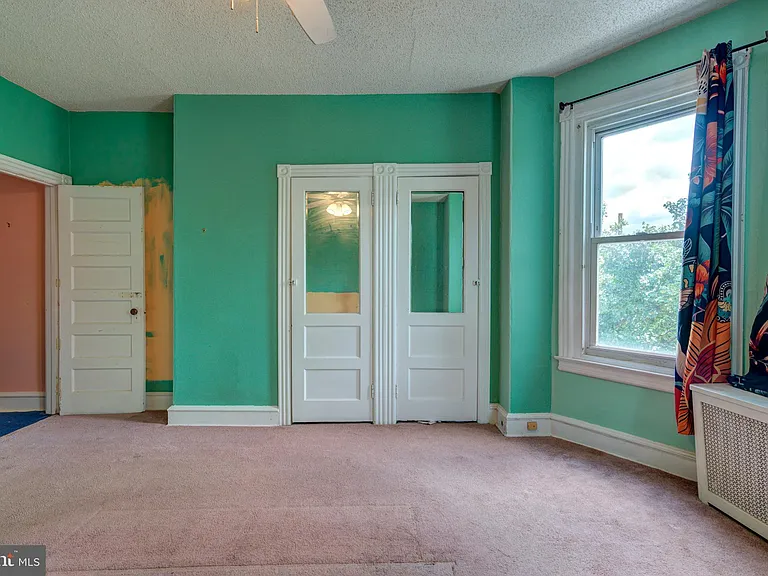 231 E Sydney St — Photo 13
