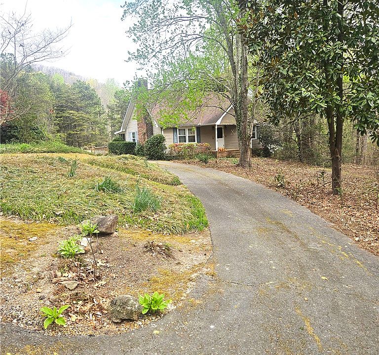1st image of 213 Anthony Rd
