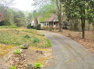 213 Anthony Rd, Pickens, SC 29671