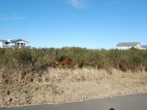 5th image of 1441 Storm King Ave SW